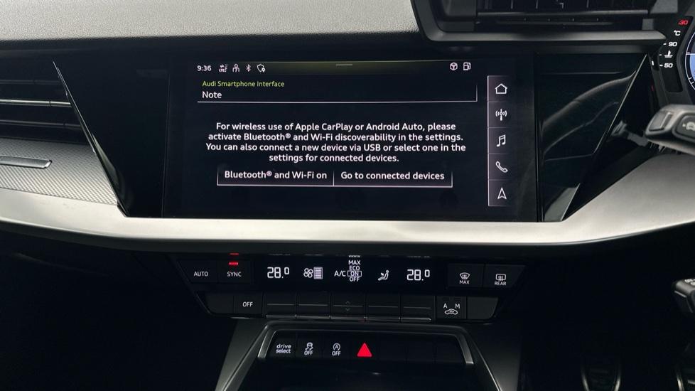 Apple Car Play & Android Auto