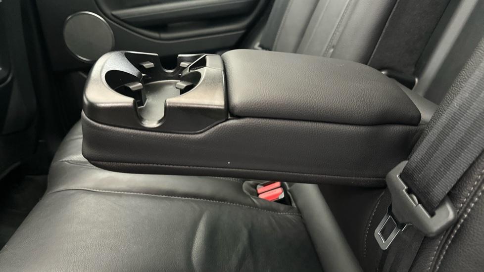 Rear Armrest/ Cup Holder