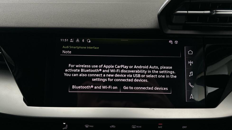 Apple Car Play & Android Auto