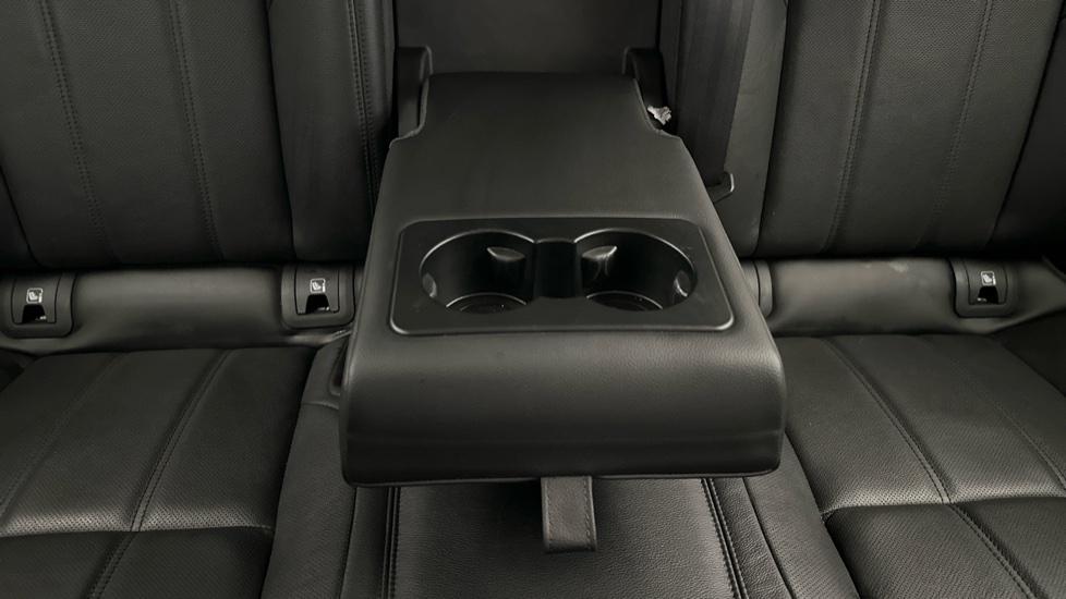 Rear Armrest/ Cup Holder