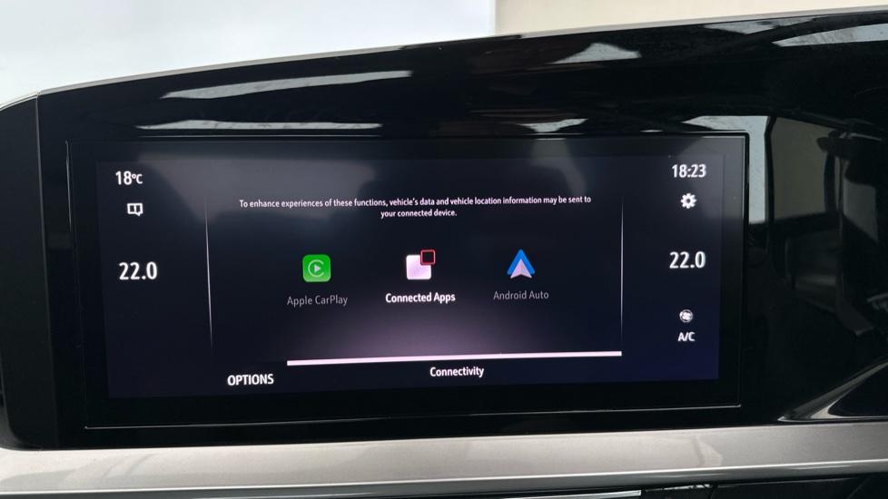 Apple Car Play & Android Auto