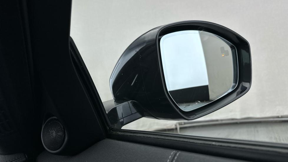 Blind Spot Monitoring System 