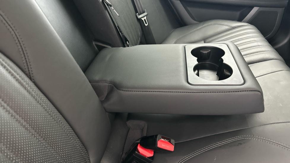 Rear Armrest/ Cup Holder