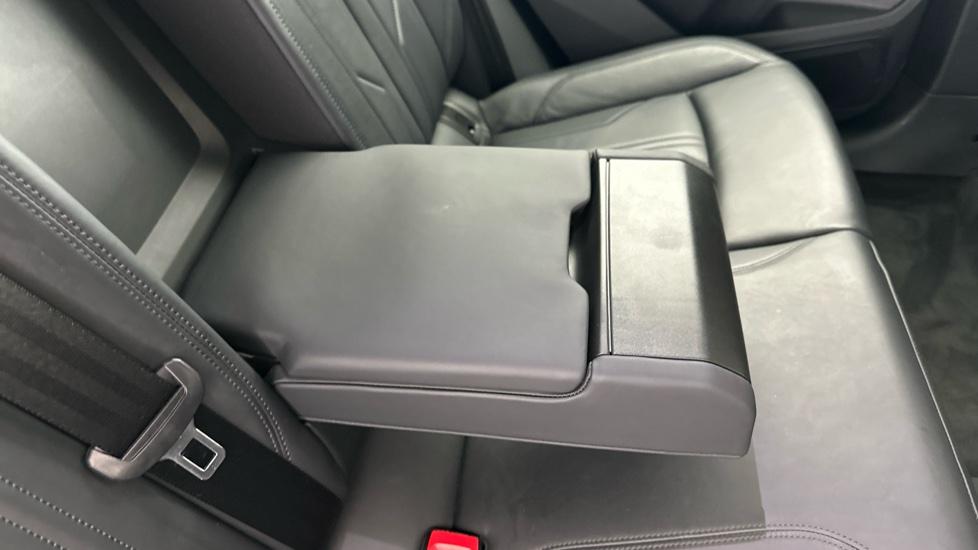 Rear Armrest 