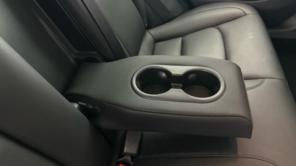 Rear Armrest/ Cup Holder