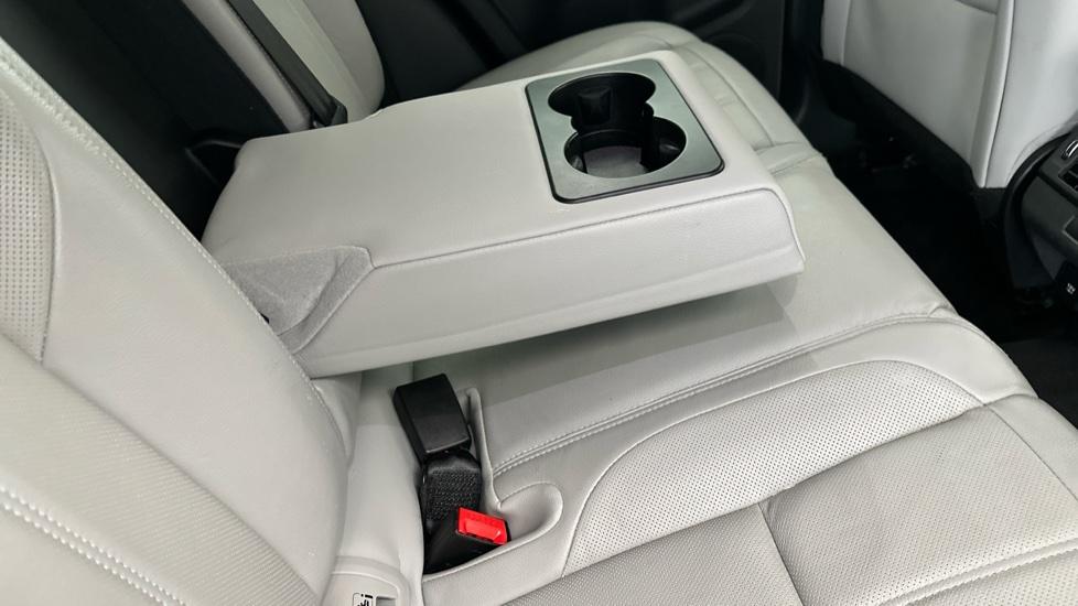 Rear Armrest/ Cup Holder