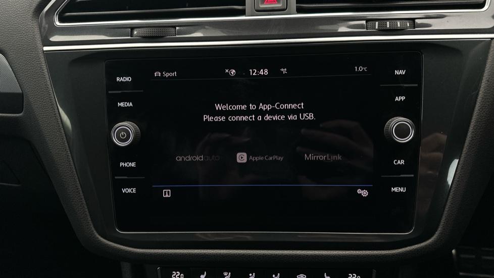 Apple Car Play & Android Auto