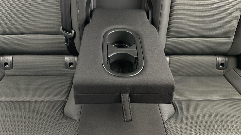 Rear Armrest/ Cup Holder