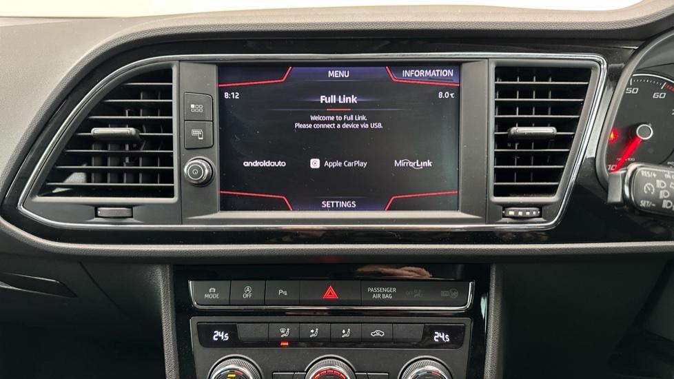 Apple Car Play & Android Auto