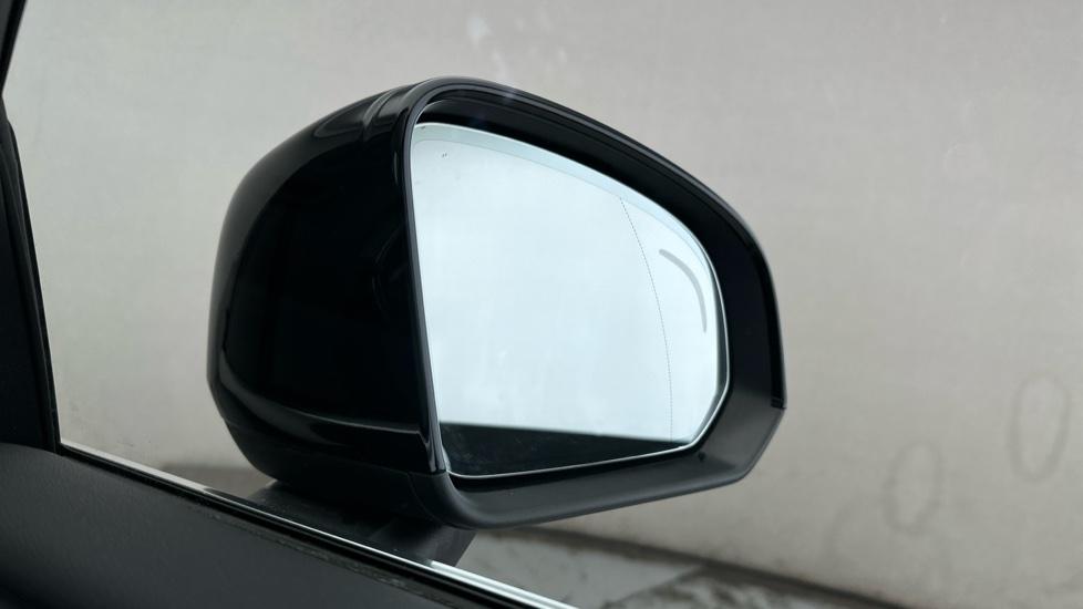 Blind Spot Monitoring System 