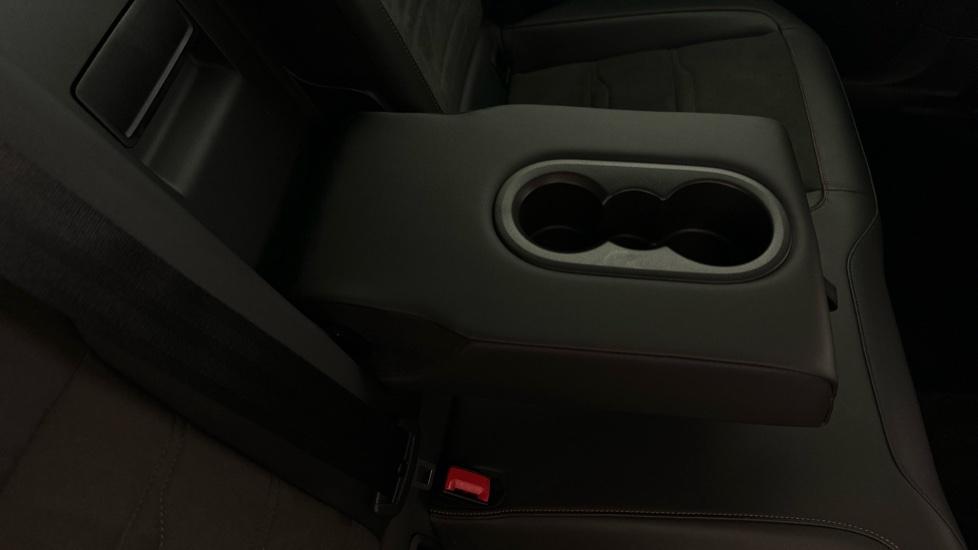 Rear Armrest/ Cup Holder