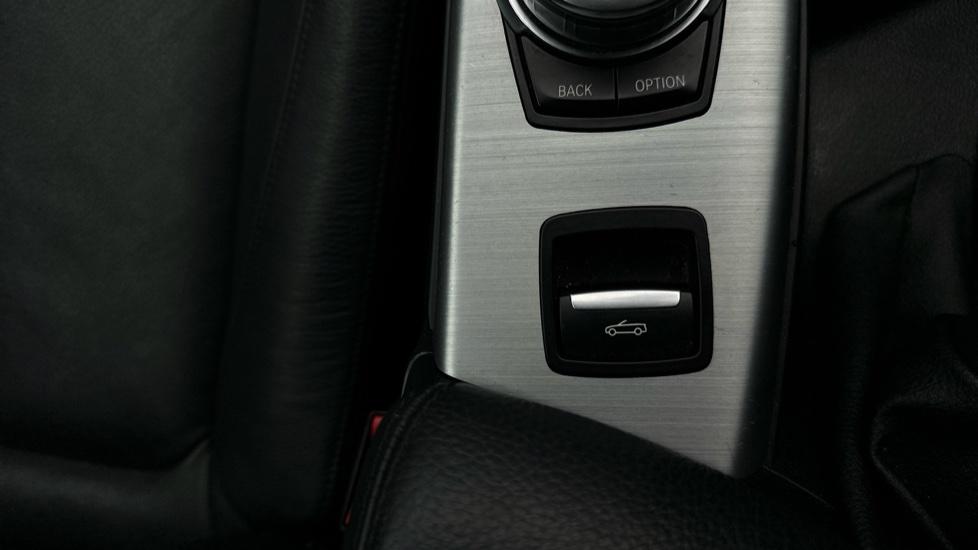 Convertible Button 