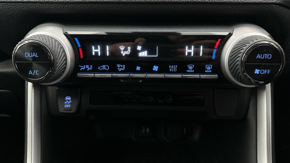 Air Conditioning /Dual Climate Control 