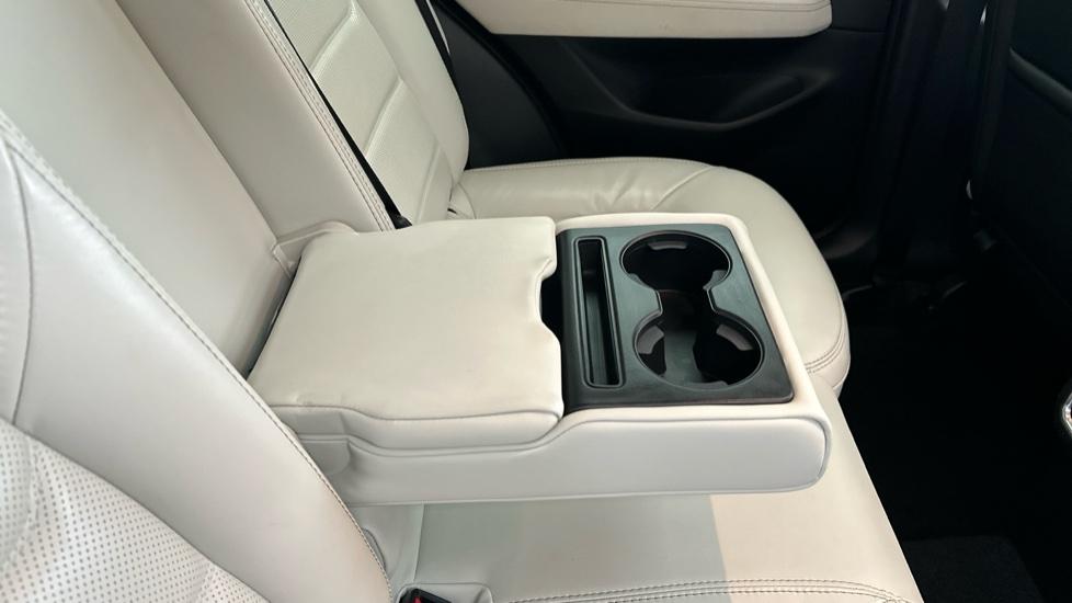 Rear Armrest/ Cup Holder