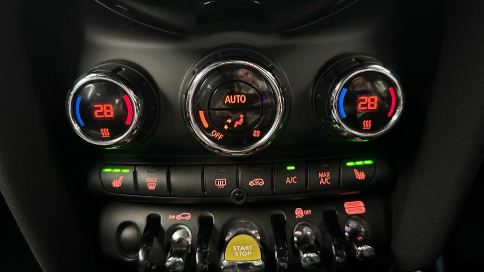 Air Conditioning /Dual Climate Control 