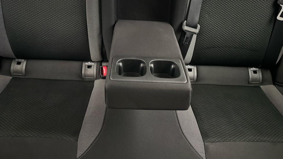 Rear Armrest/ Cup Holder