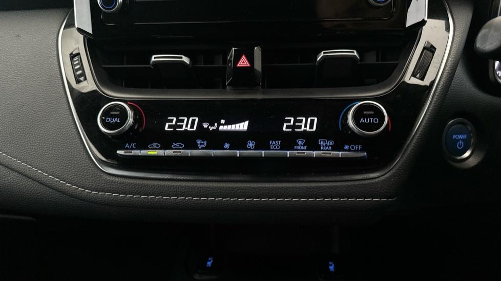 Air Conditioning /Dual Climate Control 