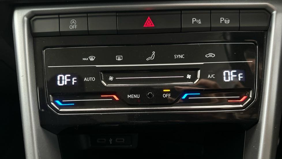 Air Conditioning /Dual Climate Control /Auto Stop/Start 