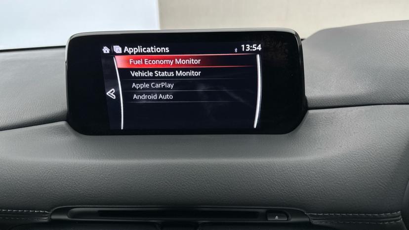 Apple CarPlay / Android Auto 