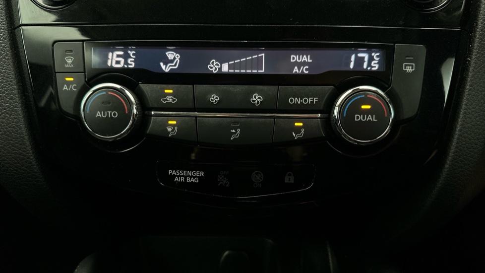 Air Conditioning /Dual Climate Control 