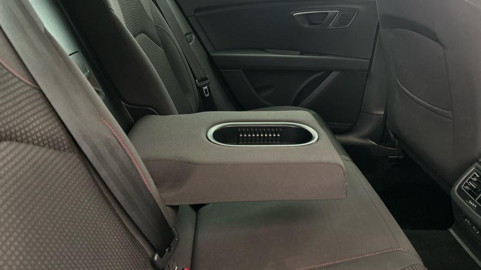 Rear Armrest/ Cup Holder