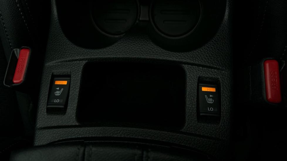 Heated Seats 