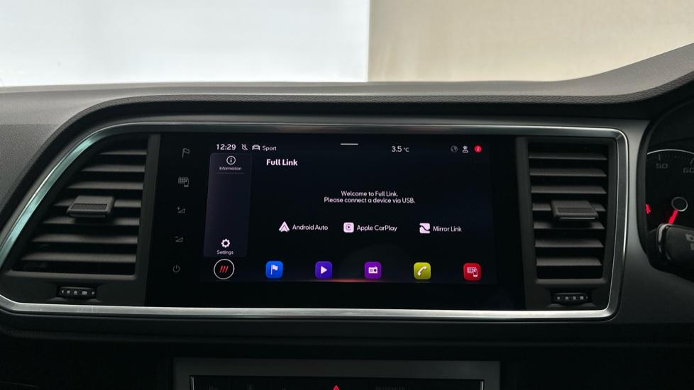 Apple Car Play & Android Auto