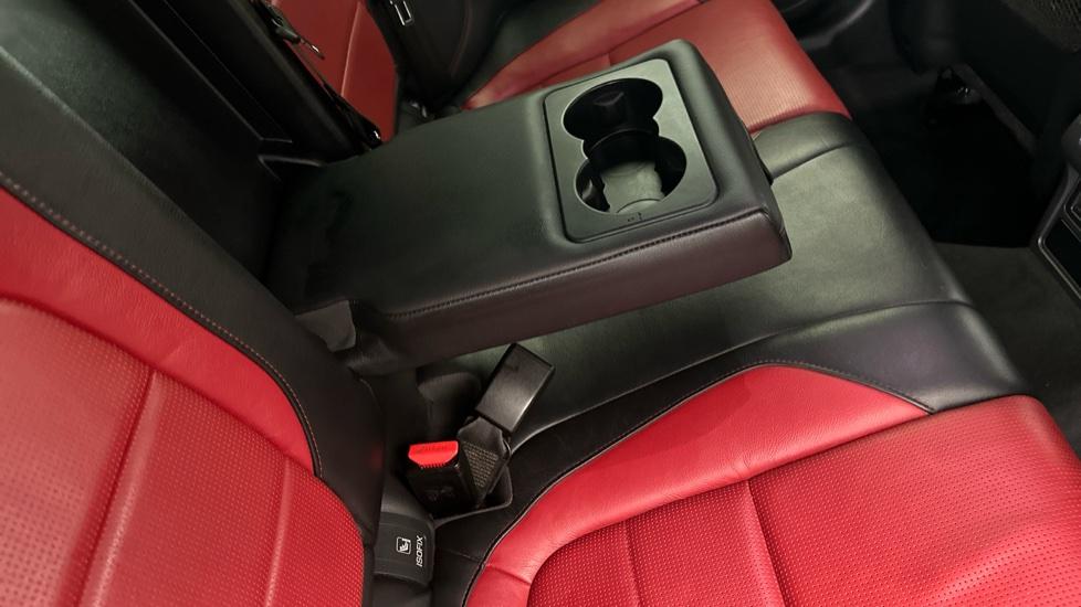 Rear Armrest/ Cup Holder