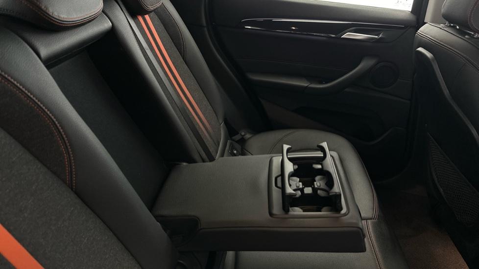 Rear Armrest/ Cup Holder