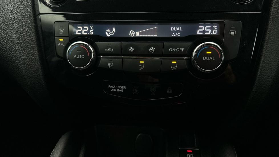 Air Conditioning /Dual Climate Control 