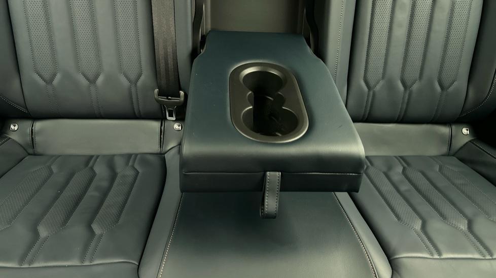 Rear Armrest/ Cup Holder