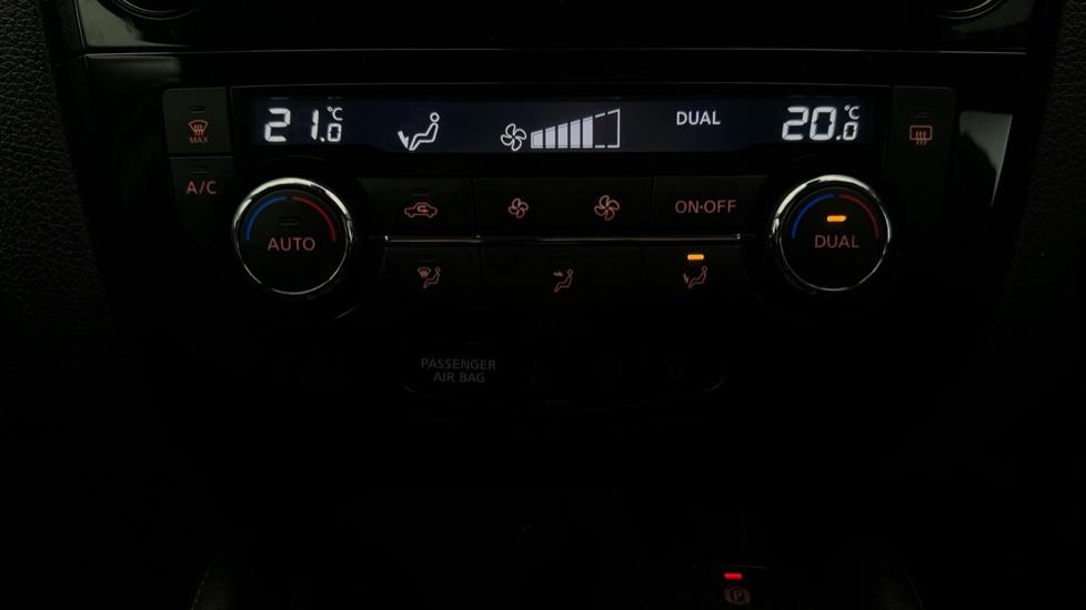 Air Conditioning /Dual Climate Control 