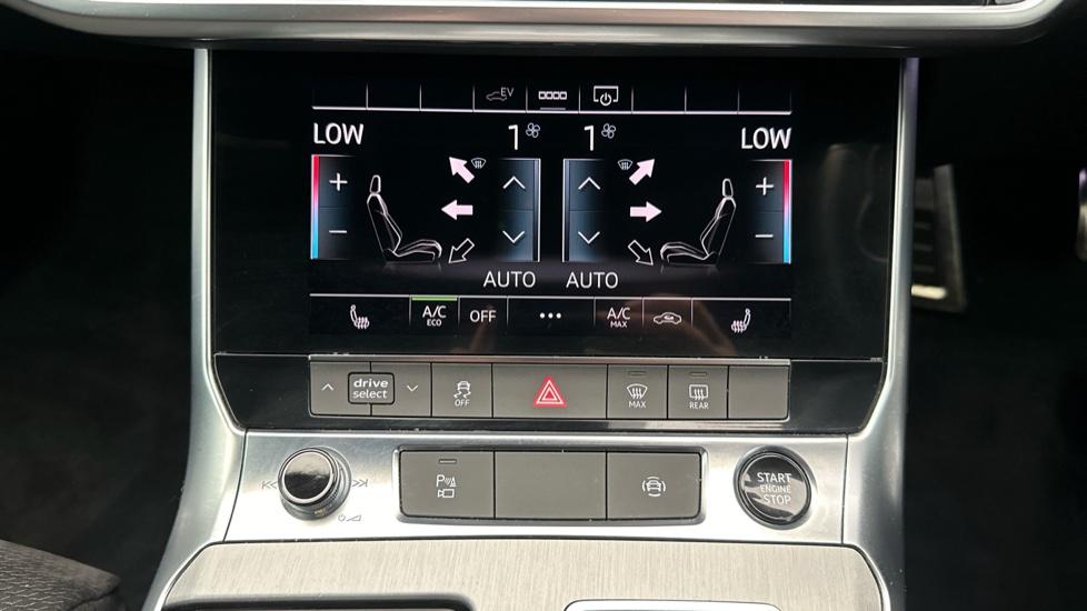 Air Conditioning /Dual Climate Control/Heated Seats 