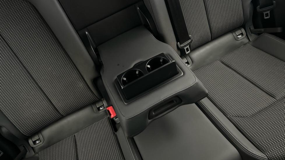 Rear Armrest/ Cup Holder