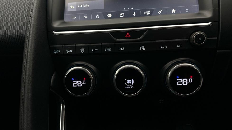 Air Conditioning /Dual Climate Control 