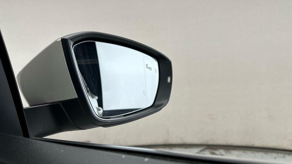 Blind Spot Monitoring System 