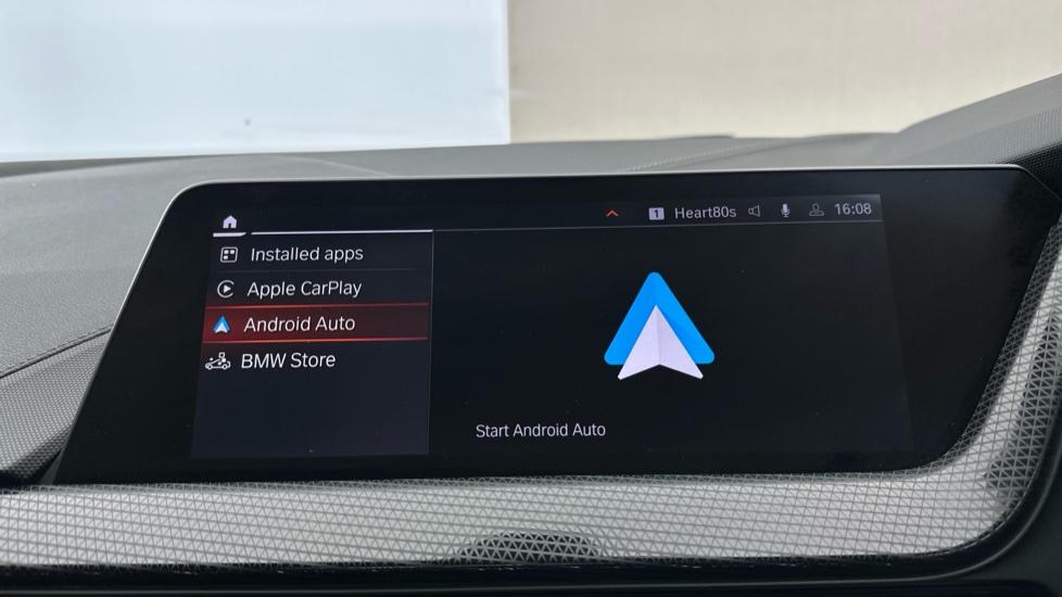 Apple Car Play & Android Auto