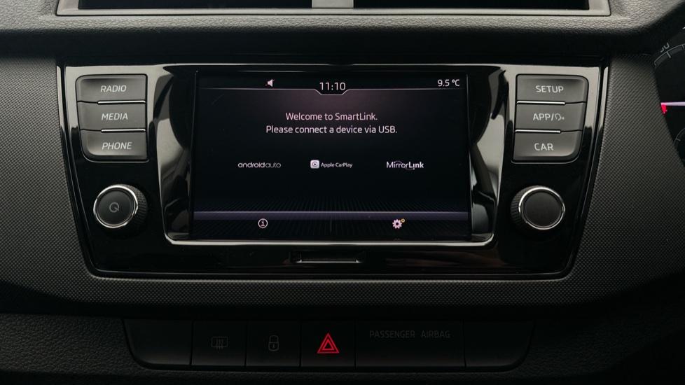 Apple Car Play & Android Auto