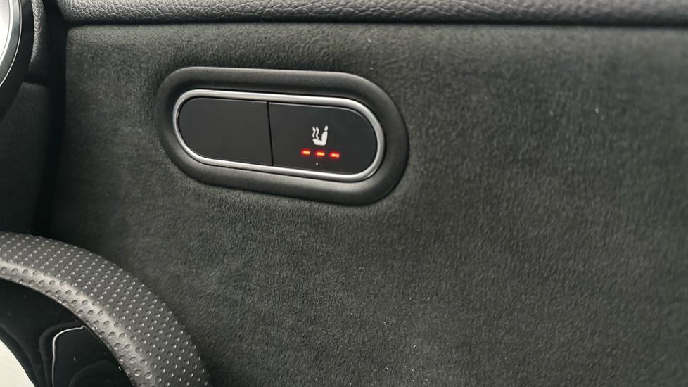 Heated Seats 