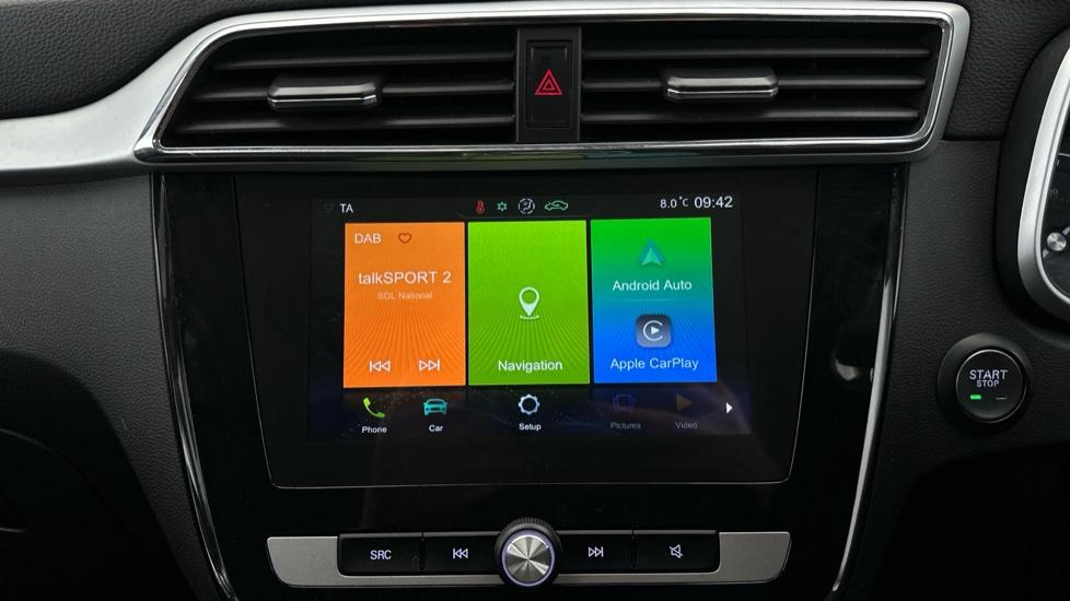 Apple Car Play & Android Auto