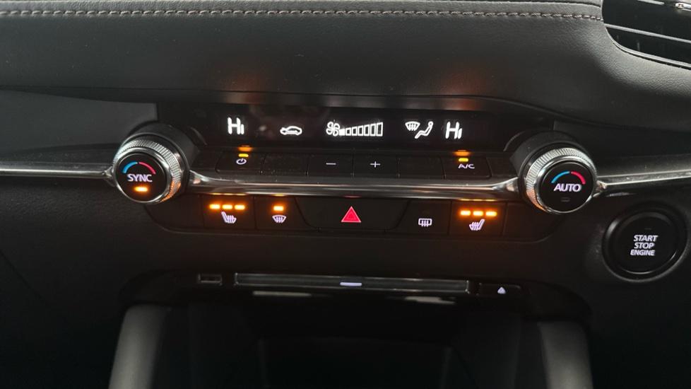 Air Conditioning /Dual Climate Control /Heated Seats 