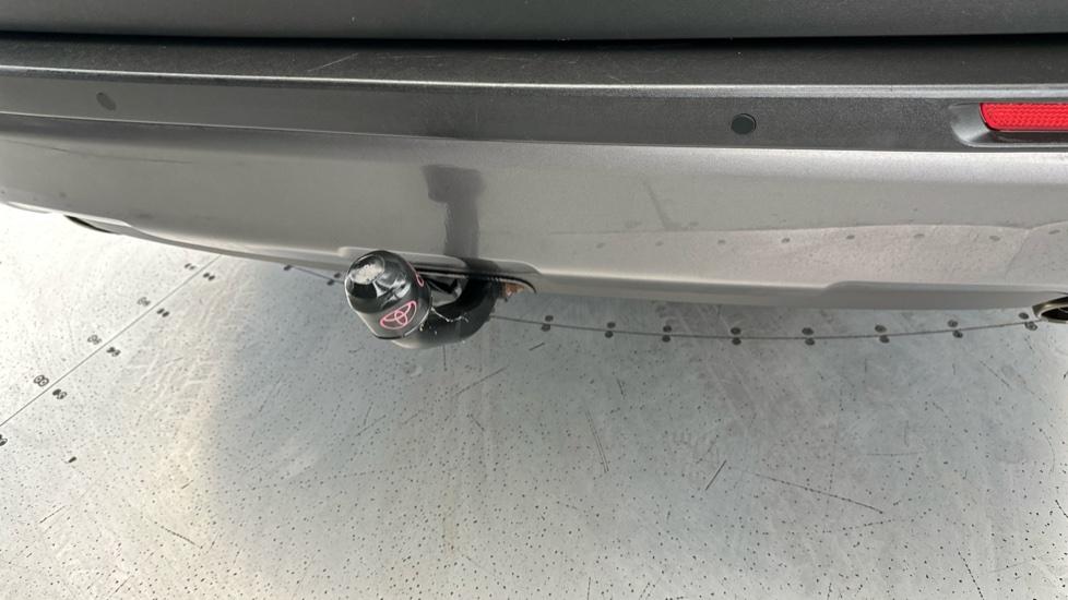 Rear Parking Sensors / Tow Bar