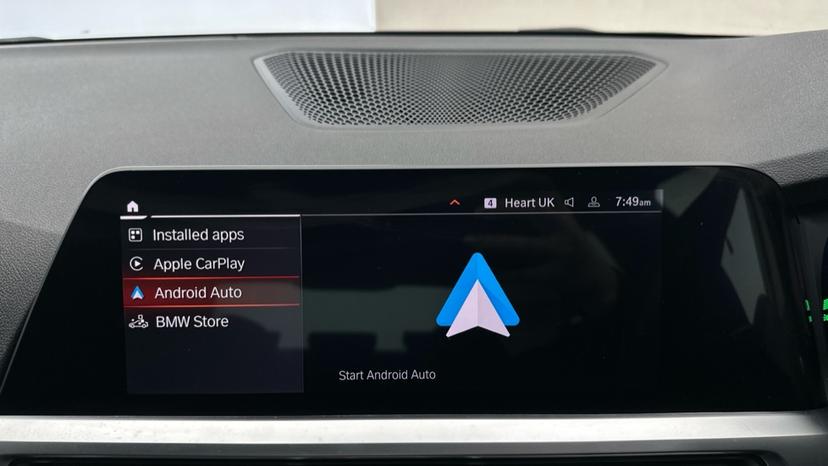 Apple Car Play & Android Auto