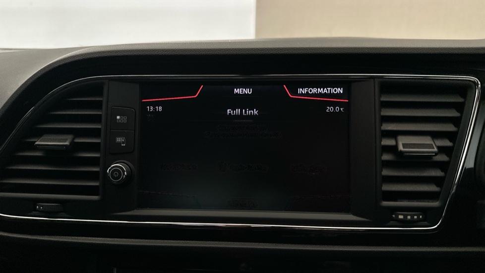 Apple Car Play & Android Auto