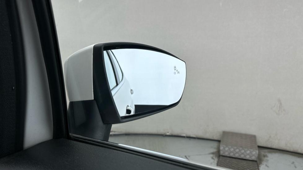 Blind Spot Monitoring System 