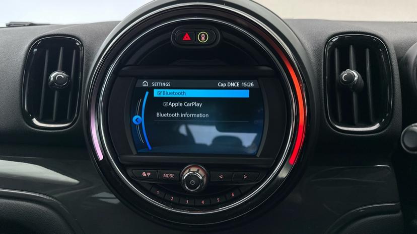 Bluetooth Connectivity  / Apple CarPlay 
