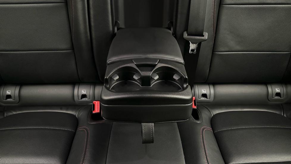 Rear Armrest/ Cup Holder