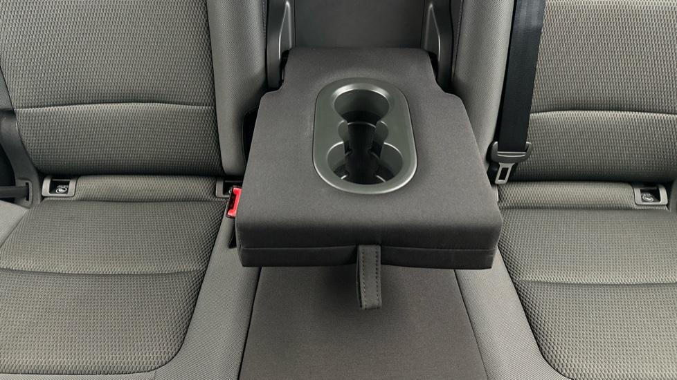 Rear Armrest/ Cup Holder