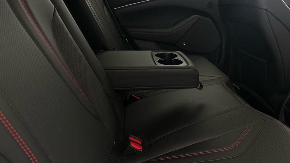 Rear Armrest/ Cup Holder