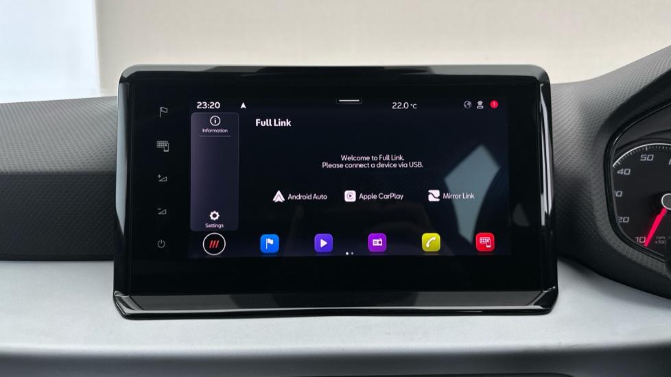 Apple Car Play & Android Auto